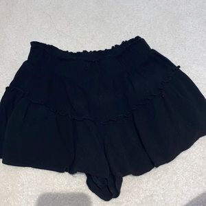 Really cute black Altard state shorts